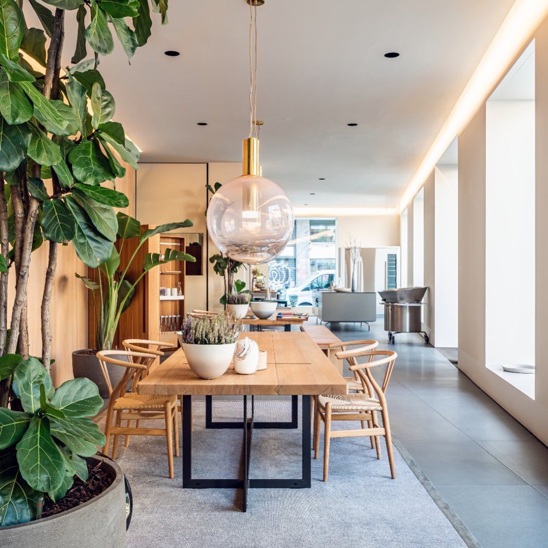 Moderne Pendelleuchte aus Glas & Messing – Design-Hängelampe für Esstisch & Wohnzimmer