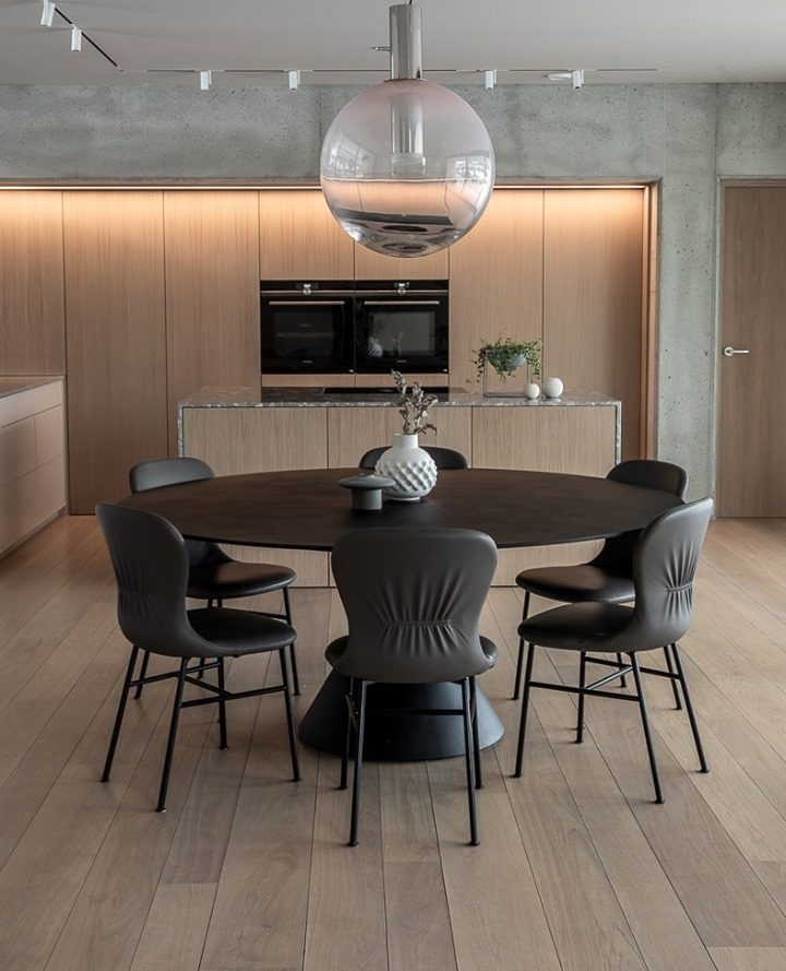 Moderne Pendelleuchte aus Glas & Messing – Design-Hängelampe für Esstisch & Wohnzimmer