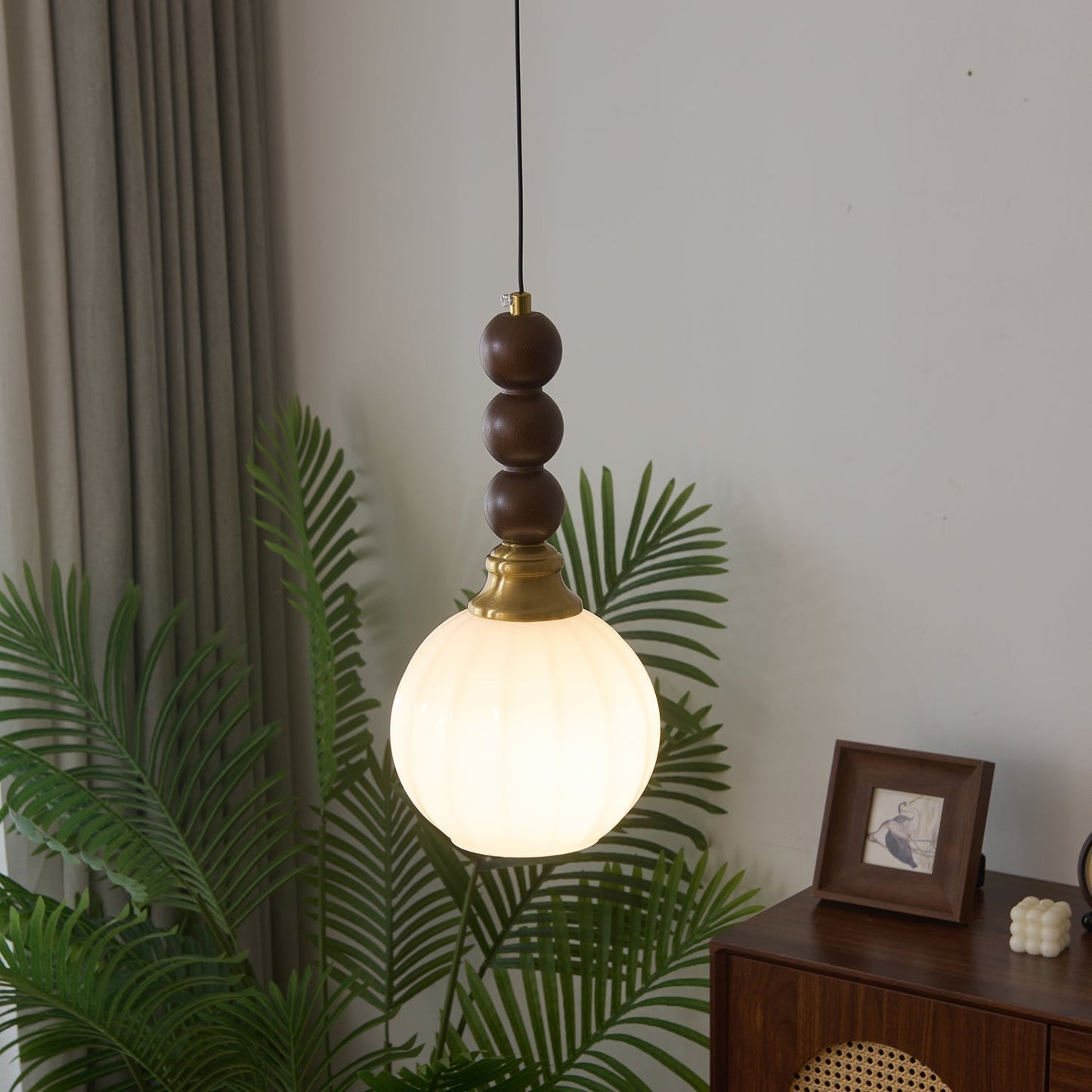 Pendelleuchte im Retro-Design mit Holz- und Glasdetails – Vintage Hängelampe für Esszimmer, Küche & Wohnzimmer – Natürliche & warme Beleuchtung