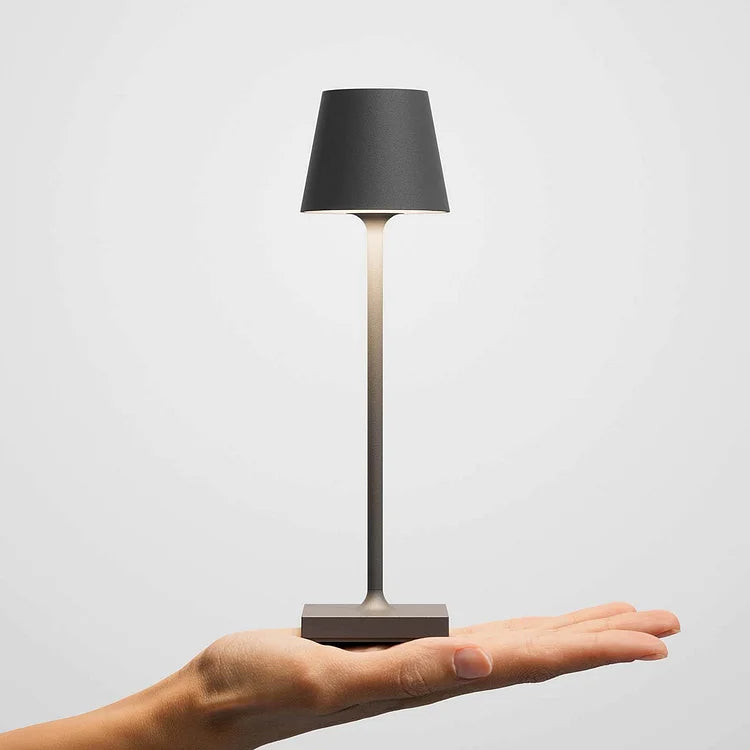 Stilvolle Tragbare LED-Taschenlampe aus Aluminium – Dimmbar, Spritzwassergeschützt, Ideal für Outdoor & Reisen