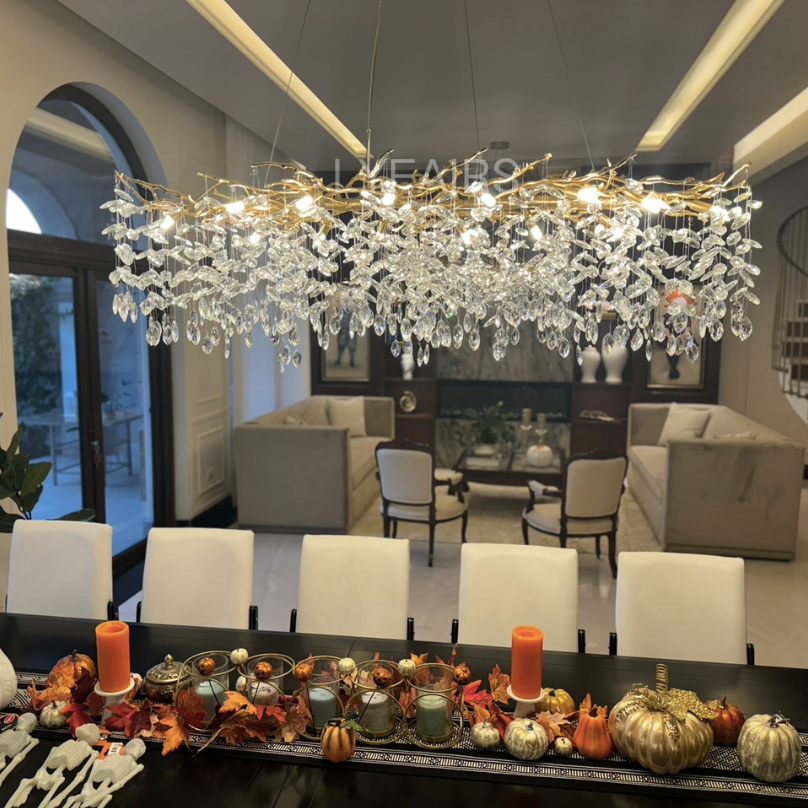 Luxuriöser Kristall Kronleuchter in Blätter-Design – Designer Hängeleuchte für Wohnzimmer, Esszimmer & Hotel – Goldene Äste & Glaskristalle