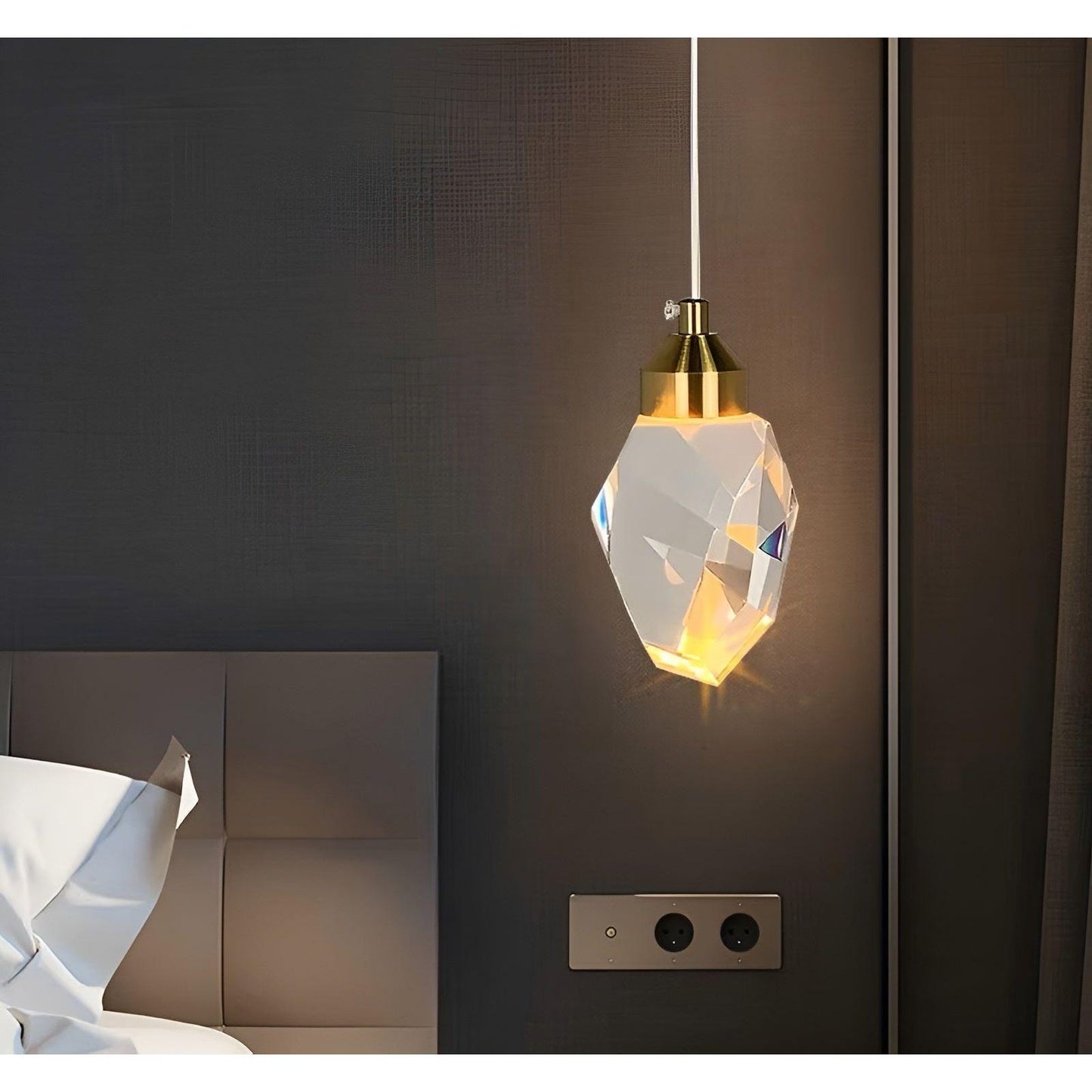 CrystalLux Light - Luxuriöse Kristall-LED-Pendelleuchte