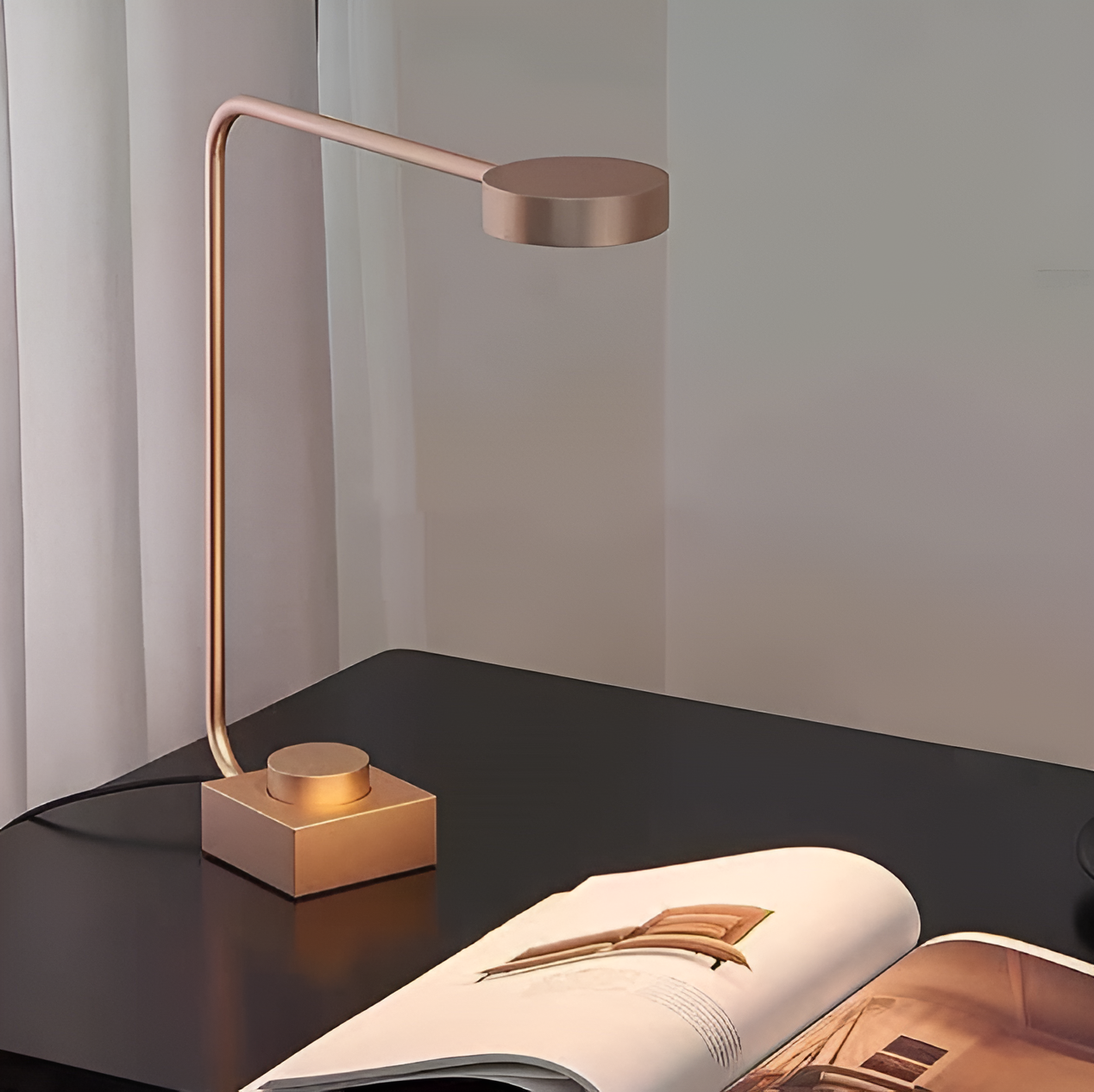 Moderne LED Schreibtischlampe – Minimalistische Tischleuchte mit Touch-Dimmer aus Metall für Büro & Home Office