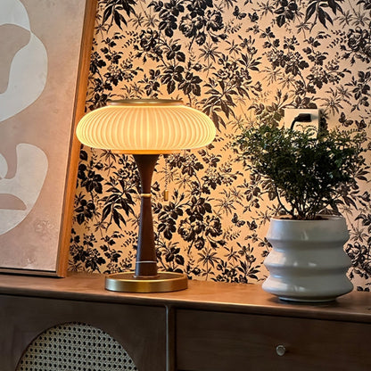 Tischlampe im Pilzdesign – Matsutake-inspiriert, E27-Fassung, Glas-Holz-Metall-Mix, LED-kompatibel