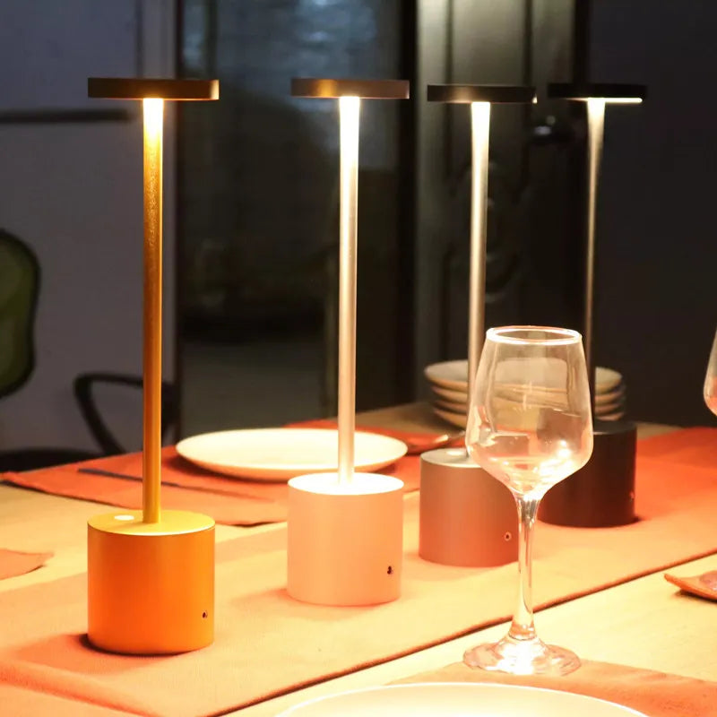 Moderne Akku-Tischlampen für Restaurants | Kabellose wiederaufladbare Tischlampen