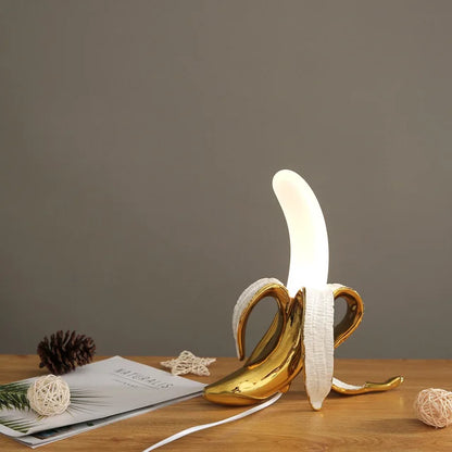 Dekorative Bananenlampe – Moderne Tischleuchte für stilvolle Inneneinrichtung