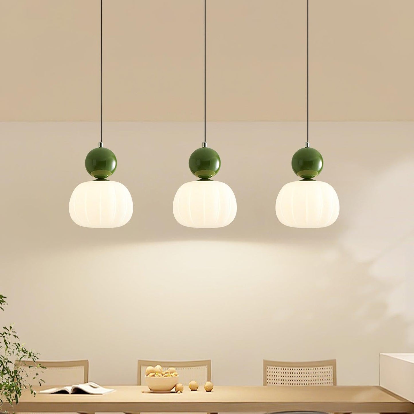 Retro Hängelampe mit Kugeldetail – Pendelleuchte im Vintage-Stil für Wohnzimmer, Schlafzimmer & Café