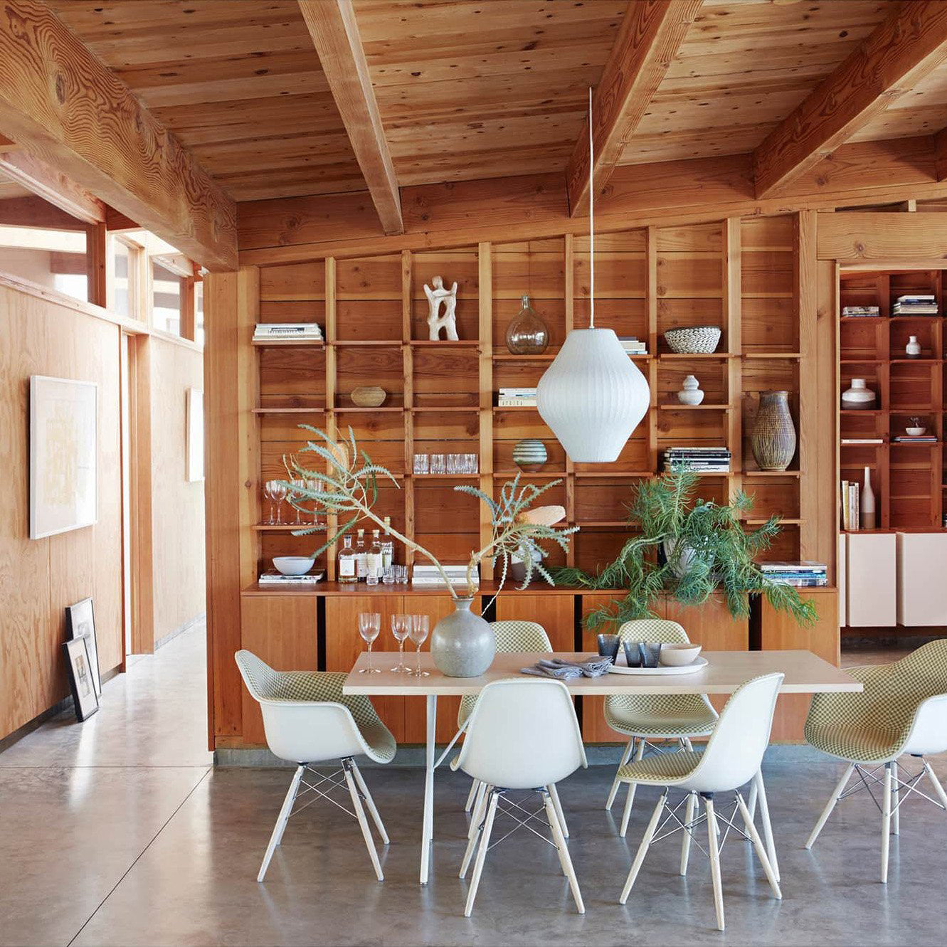 Design-Pendelleuchte im Mid-Century Look – Skulpturale Hängelampe mit Faltenstruktur für Wohnzimmer, Esszimmer & Schlafzimmer