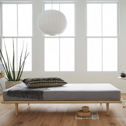 Kugelförmige Pendelleuchte mit feiner Faltenstruktur – Minimalistische Hängelampe für Schlafzimmer, Wohnzimmer & Flur