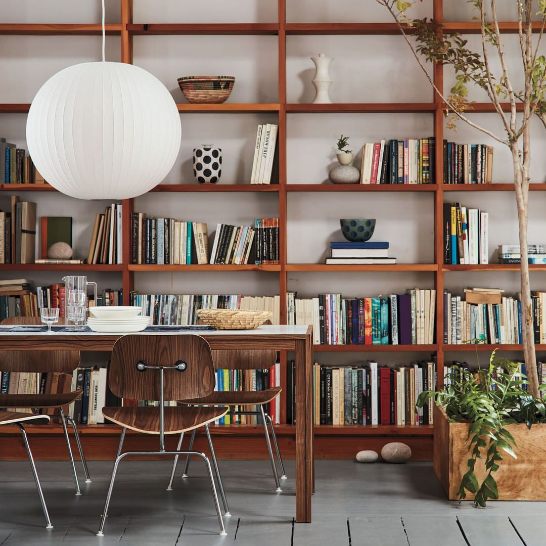 Kugelförmige Pendelleuchte mit feiner Faltenstruktur – Minimalistische Hängelampe für Schlafzimmer, Wohnzimmer & Flur