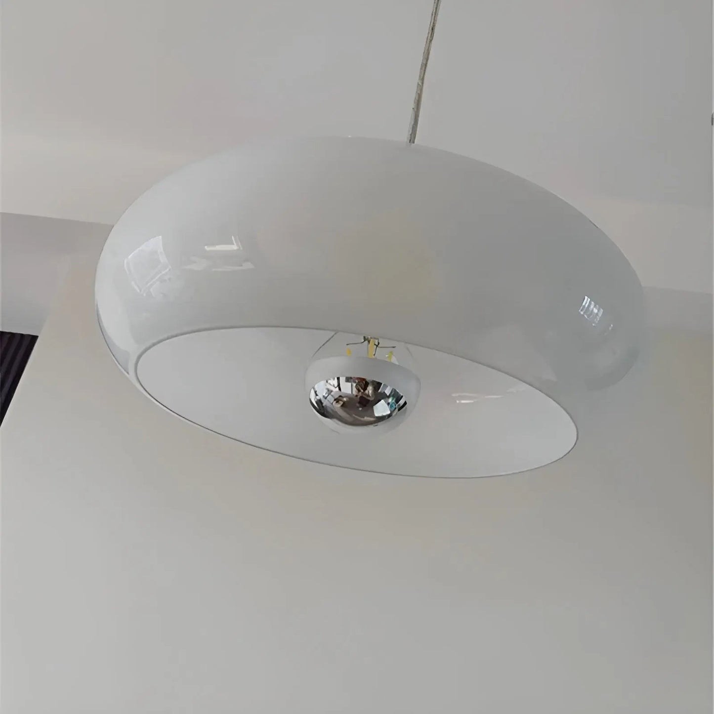 GlassGlow Elegance – Stilvolle LED-Hängelampe im Retro Nordic Design