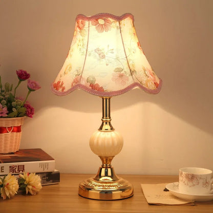 Nordische Vintage Tischlampe – Klassische Retro Tischleuchte für stilvolle Einrichtung