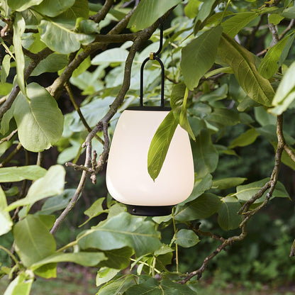 Tragbare LED-Laternenlampe – Wiederaufladbar per USB, warm/neutralkalt dimmbar, für Innen- & Außenbereich, skandinavisches Design