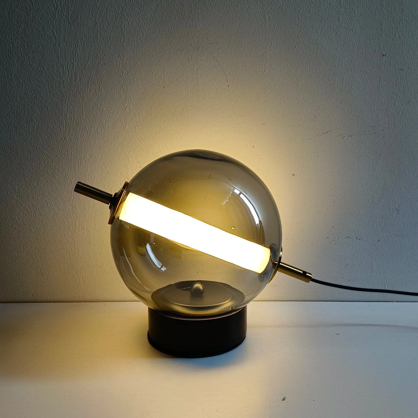 Retro Glas Tischlampe – Vintage Design mit modernem LED-Licht für stilvolle Beleuchtung