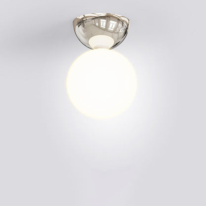 Skandinavische Deckenleuchte mit Kugelglas | 1-Licht Design | Semi-Flush Montage | Perfekt für Flur & Wohnräume