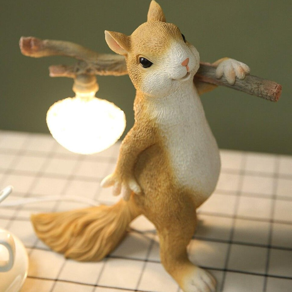 Squirrel table lamp – quirky design with G9 socket, LED compatible, resin & glass, Ø25 cm