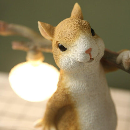 Squirrel table lamp – quirky design with G9 socket, LED compatible, resin & glass, Ø25 cm