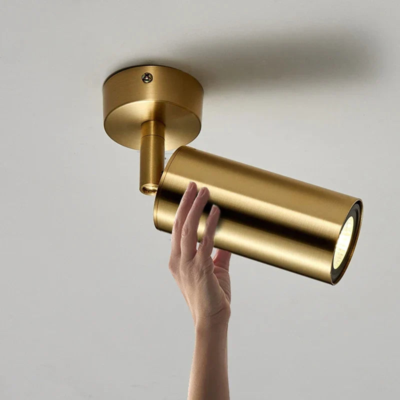 Moderne drehbare LED-Deckenleuchte aus Gold – Verstellbare Beleuchtung für Wohn- und Arbeitsbereiche