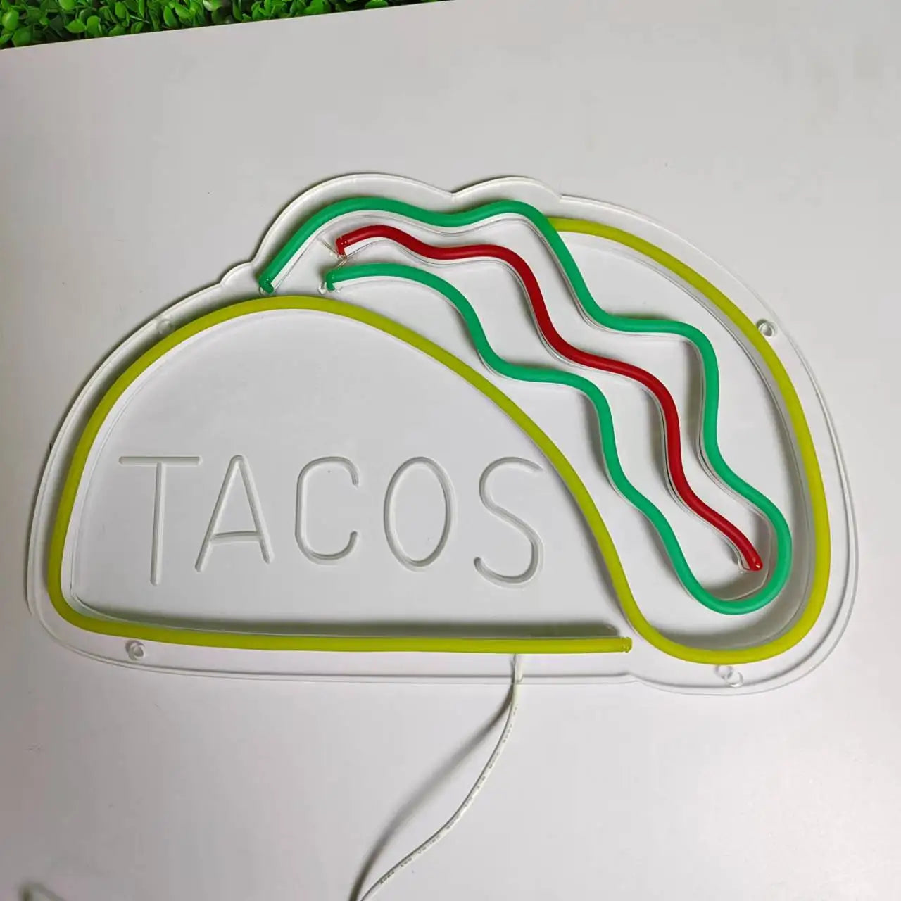 Neon Fast Food Schild – Leuchtendes Tacos Design, LED Nachtlicht für Restaurants und Küchen