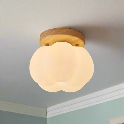 Deckenleuchte in Wolkenform – LED Aufbaulampe mit Holzsockel für Kinderzimmer, Schlafzimmer & Wohnzimmer