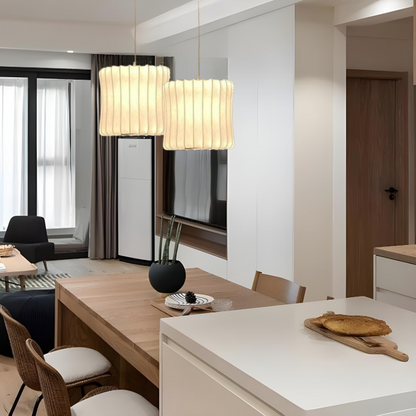 Moderne Pendelleuchte mit gewelltem Stoffschirm – Stilvolle Hängelampe für Küche, Esszimmer & Wohnzimmer