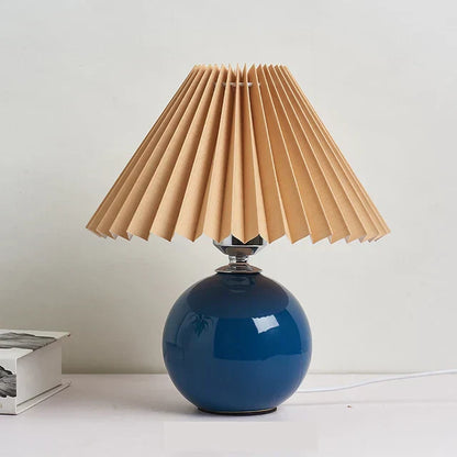 Elegante Tischlampe im Vintage-Stil - Antikes Design mit Plissee-Lampenschirm, Retro-Tischleuchte für Wohnzimmer & Schlafzimmer, Dekorativ und Stilvoll