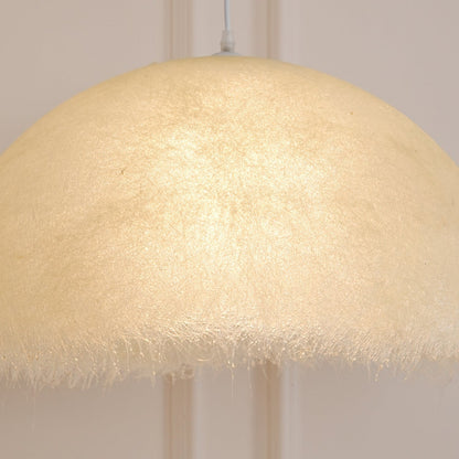Handgefertigte Hängelampe im Dome-Design – Weiche Faseroptik für gemütliche Wohnräume