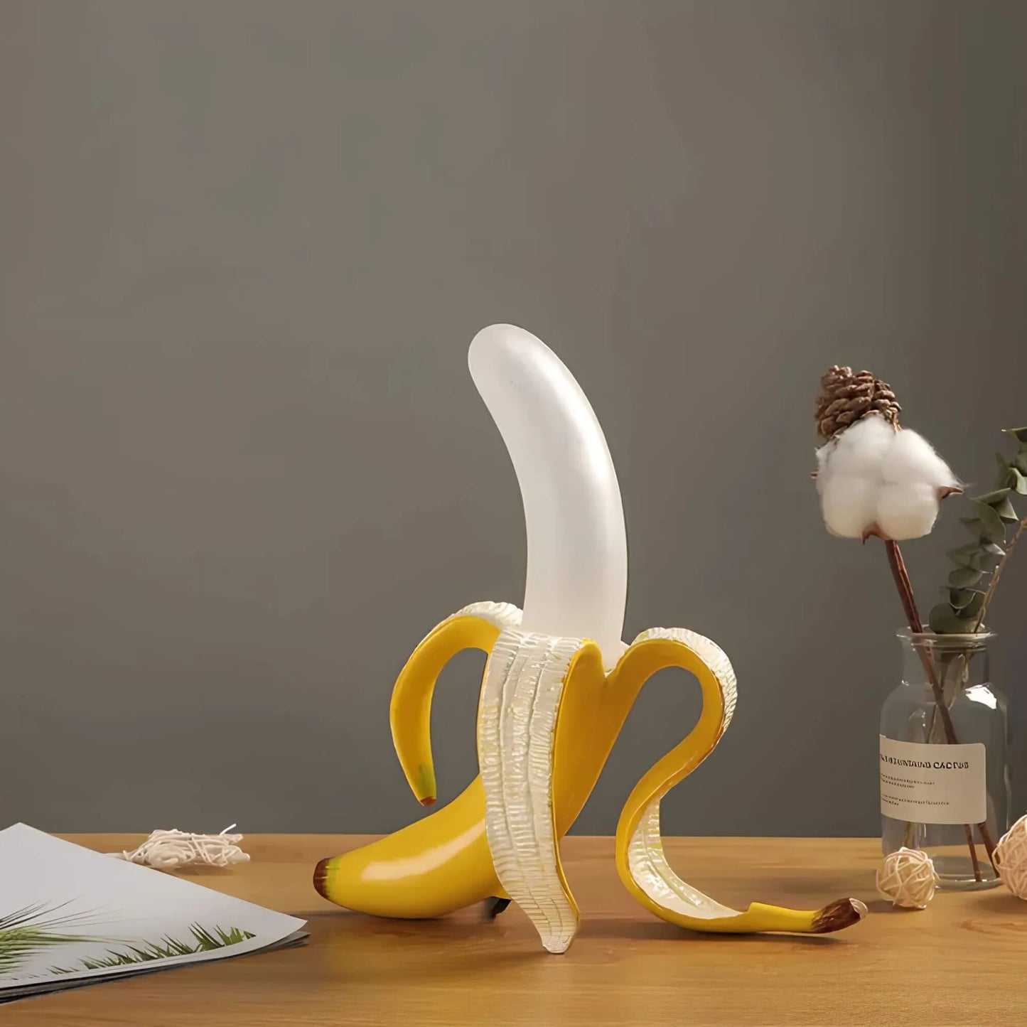 BananaShine - Modern Banana Table Lamp