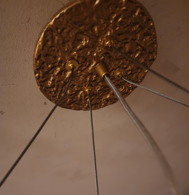 Luxuriöser Kristall Kronleuchter in Blätter-Design – Designer Hängeleuchte für Wohnzimmer, Esszimmer & Hotel – Goldene Äste & Glaskristalle