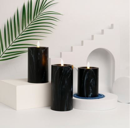 LED-Kerze mit Flammeneffekt – Stimmungsvolle Wachskerze mit Glashülle und warmweißem Licht