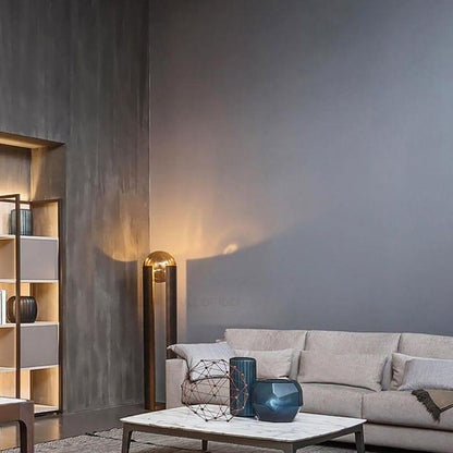 Moderne Stehlampe im futuristischen Design – Elegante LED-Säulenleuchte mit Glaskugel für Wohnzimmer & Büro