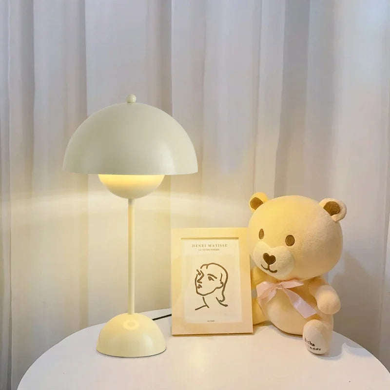 Moderne LED Tischlampe im Retro-Pilz-Design – Stilvolle Leuchte für Wohnzimmer, Schlafzimmer & Home Office