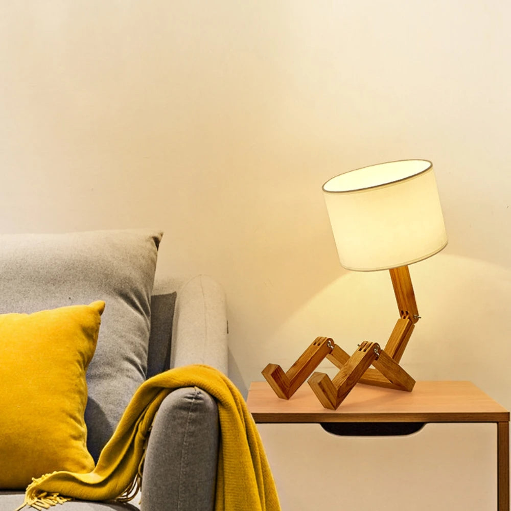 Leselampe mit Buchhalter – Kreative Tischlampe aus Holz im sitzenden Design für Schlafzimmer & Arbeitszimmer