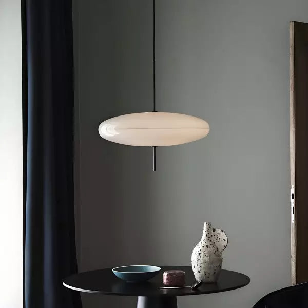 Minimalistische Pendelleuchte „UFO Style“ – Moderne Hängelampe in Schwarz-Weiß für Esstisch, Küche oder Büro