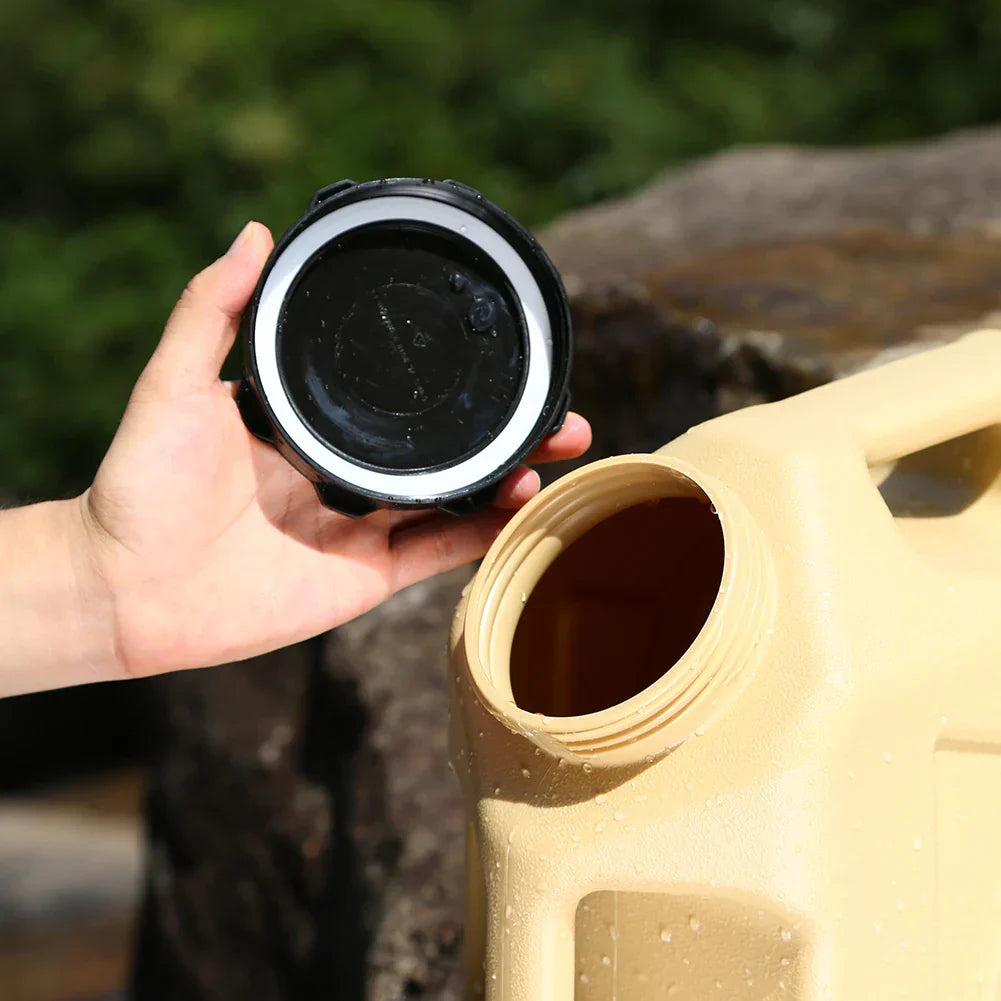 Outdoor Wasserkanister 12L – Robuster Trinkwasserbehälter für Camping & Abenteuer