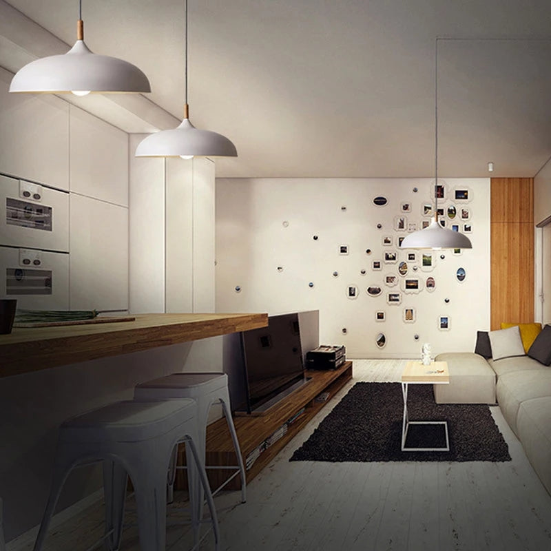 Nordisch-moderne Pendel-Deckenleuchte