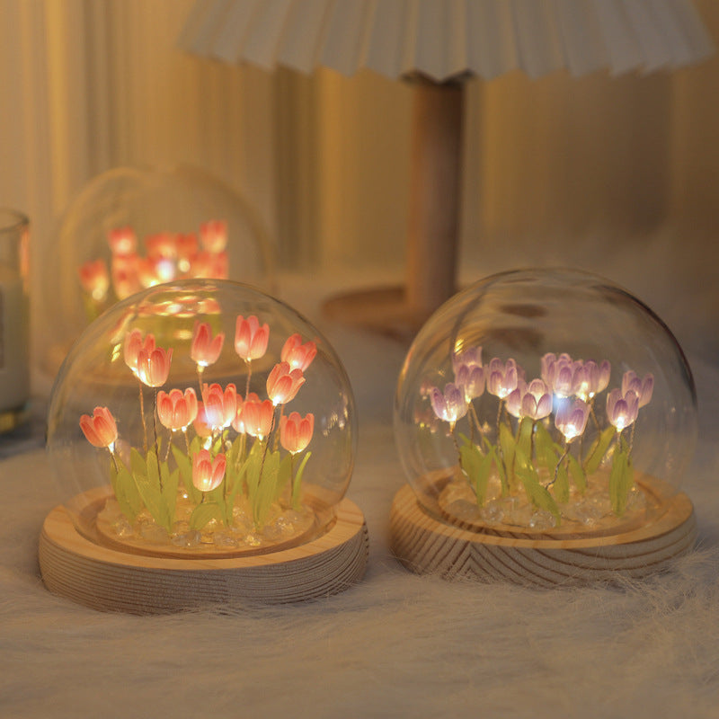 LED Blumentischlampe unter Glaskuppel – Nachtlicht mit 3D-Tulpen für Schlafzimmer, Wohnzimmer & Geschenke