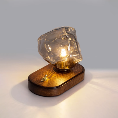 Ice Stone Glas Tischlampe – Exklusive LED-Leuchte mit G9-Fassung, Glasdesign & Holzdetails für stilvolle Akzentbeleuchtung