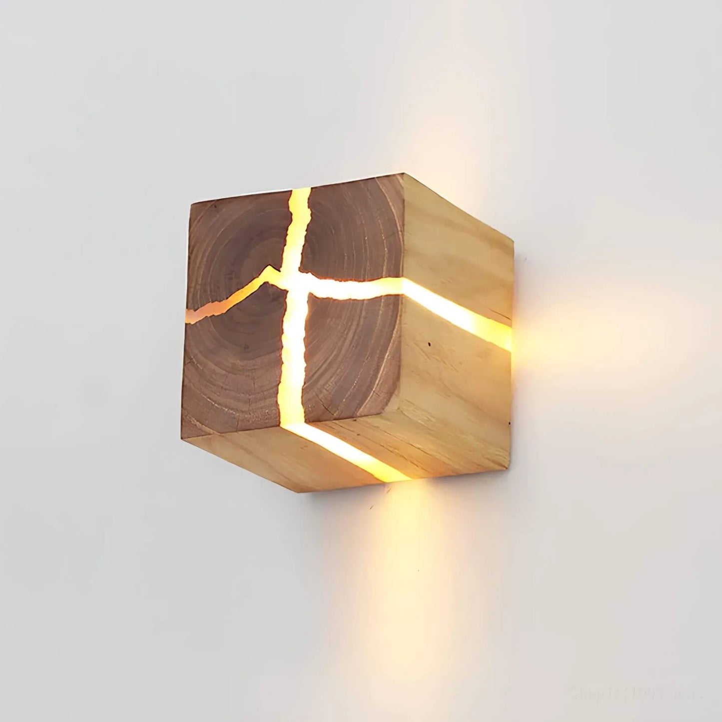 SolidWood Cube Wandleuchte