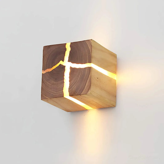 SolidWood Cube Wandleuchte