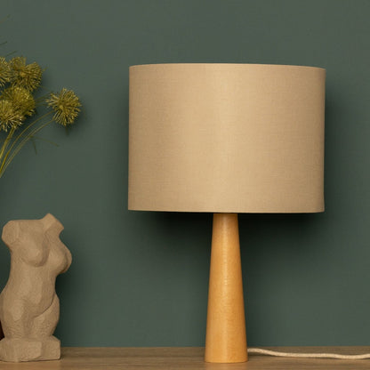 Minimalistische Holztischlampe mit Stoffschirm - Skandinavisches Design für Wohnzimmer & Schlafzimmer, natürliche Beleuchtung