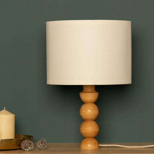 Holztischlampe mit Stoffschirm - Skandinavische Nachttischlampe im natürlichen Design, ideal für Schlafzimmer & Wohnzimmer Beleuchtung