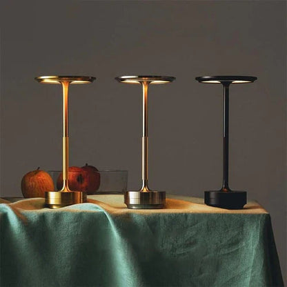 Moderne LED-Tischleuchte