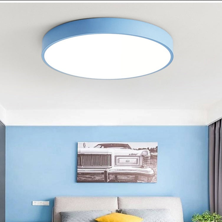 Runde LED Deckenleuchte mit Holz- und Schwarz-Akzent – Modernes Design für Wohnzimmer, Schlafzimmer & Flur